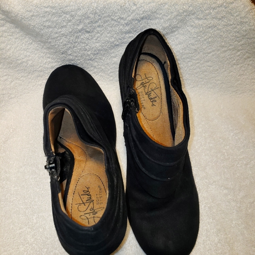 Ankle boot - Picture 10 of 14